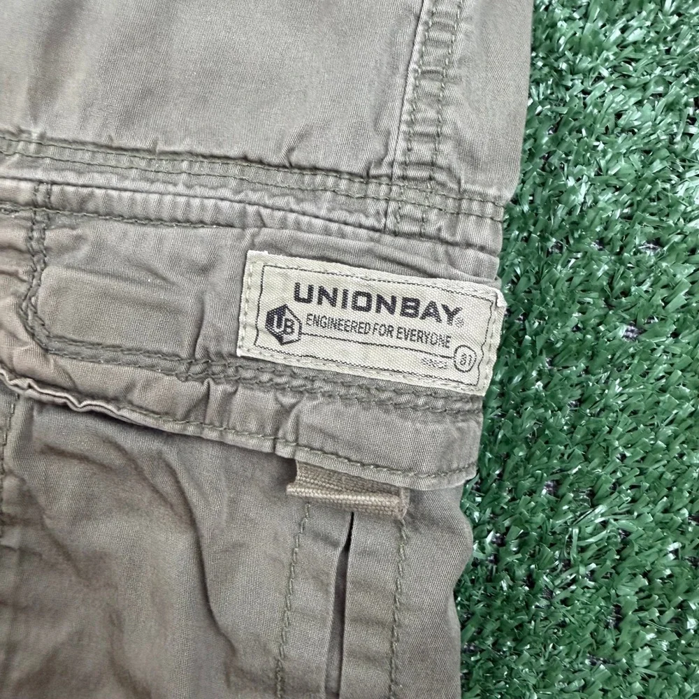 Unionbay Mens Cargo Shorts Khaki Tan Size 40 Cotton Spandex Stretch Utility